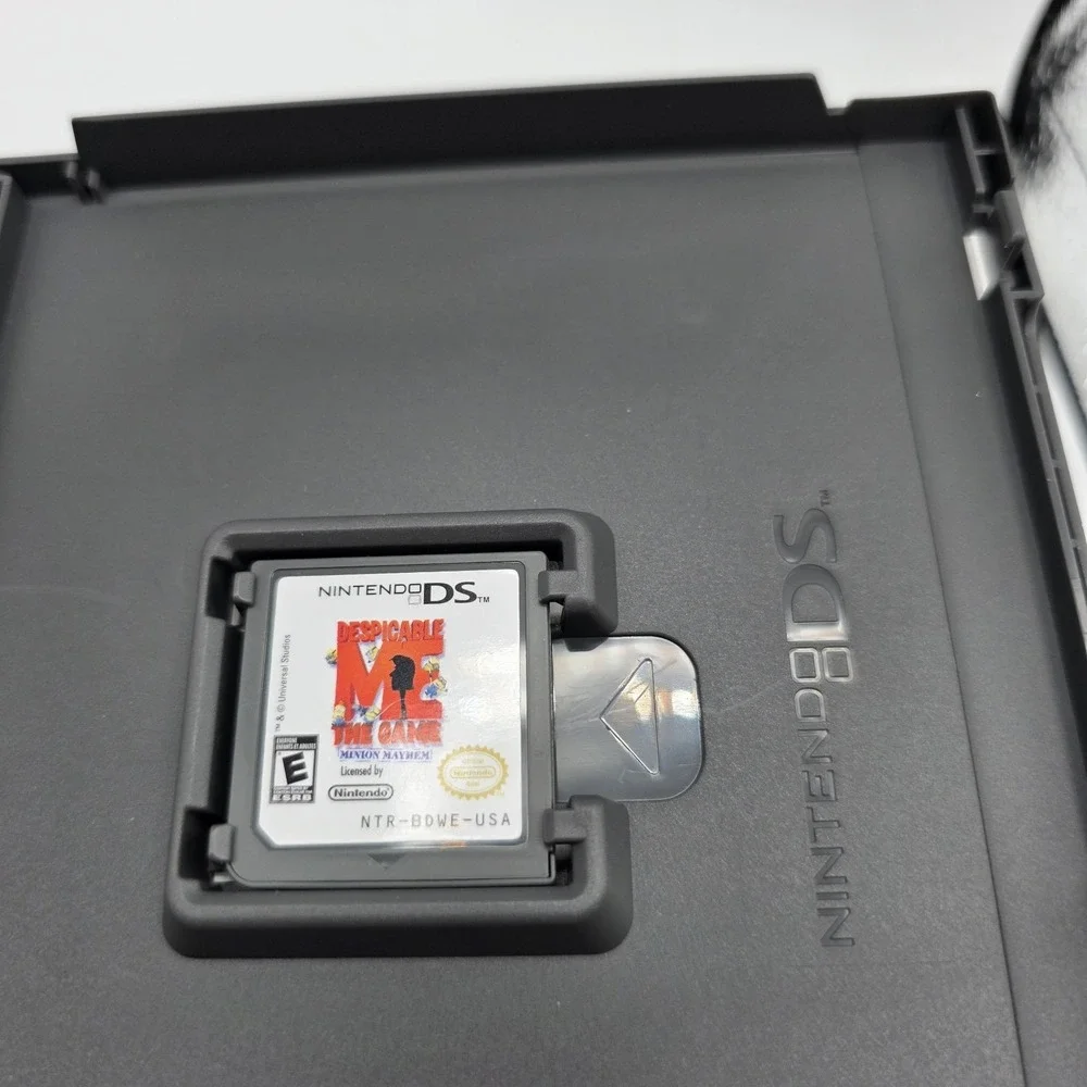 Despicable Me: The Game - Minion Mayhem (Nintendo DS, 2010) Untested! Complete!